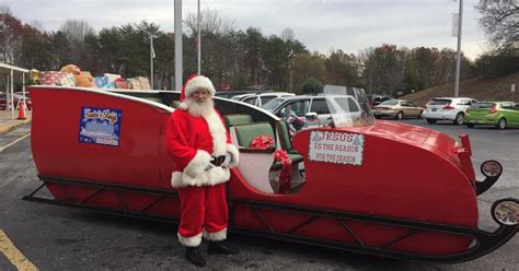 Ask LaFleur: What's the story of Santa's sleigh rides in Greenville?