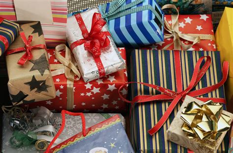 Browse gift guides for mom, the guys, kids, pets, and more. Top 10 Gifts under $5 - Getinfolist.com