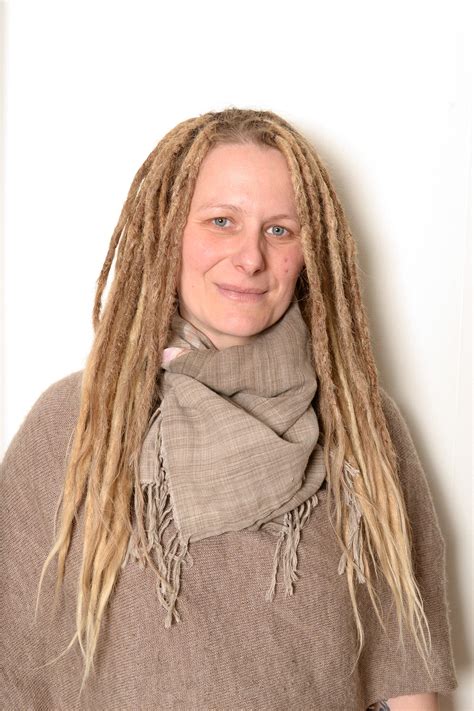 Methods 1 backcombing hair into dreads 2 using the twist and rip method just because you have straight hair doesn't mean that you can't get dreadlocks. Pin on dreadlocks