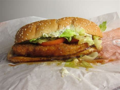 We identify the healthiest grilled chicken sandwiches at 8 popular fast food restaurants. burger king grilled chicken sandwich calories no mayo