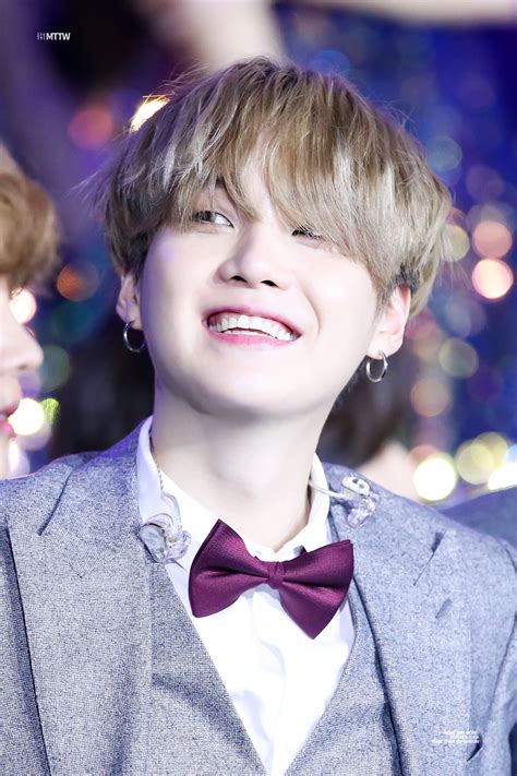 Foto Suga Bts Pin On Bts Jun 08 2021 · Foto Galeri Farid