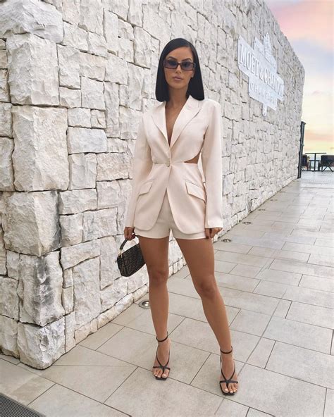 Christina Sikalias On Instagram She Means Business 💅🏽 Wearing