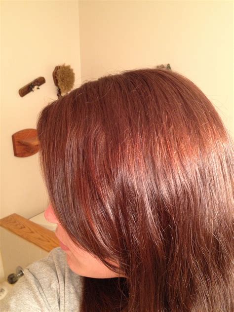 All hair colors have red pigments in them, yes, even blonde! Brown hair with red undertone | My Style | Pinterest