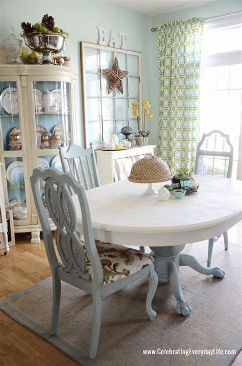 Dining Room Table And Chairs Makeover With Annie Sloan Chalk Paint