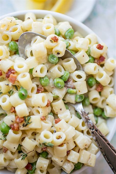 Toss lightly until pasta and vegetables are evenly coated. Festive Pasta Salads / Festive Fruit Salad with Lemon ...