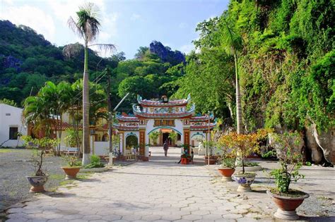 Maybe you would like to learn more about one of these? Du lịch, GO!: Chùa Hang - Thắng cảnh đẹp ở Kiên Giang