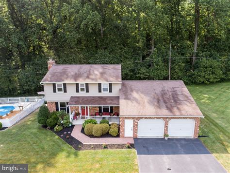 6836 Autumn View Dr, Sykesville, MD 21784 | Trulia