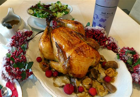 En estos años he escrito recetas y libros, grabado vídeos, he dado cursos presenciales y clases en escuelas de hostelería. Receta de pollo al horno relleno de verduras - Unareceta.com