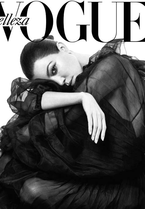Vogue Magazine Covers Vogue Covers Vogue Fashion Runway Fashion Air