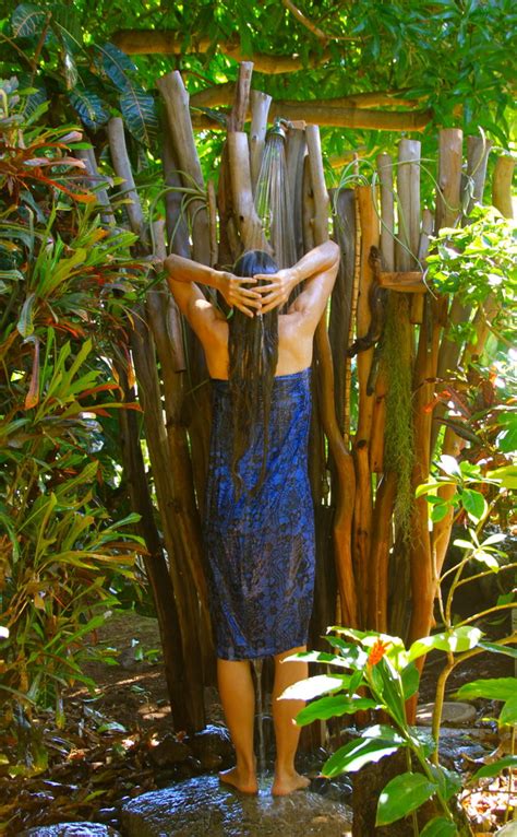 Indooroutdoor Showers Tropical Landscape Hawaii By Natural