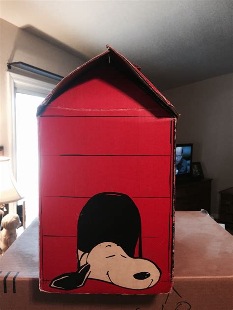 I Have A Large Cardboard Snoopy Doghouse Salesman Case From Hallmark