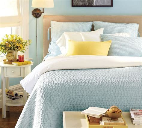 5 Calming Bedroom Design Ideas The Budget Decorator Yellow Bedroom
