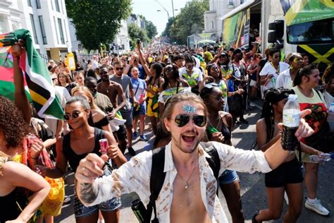 Hundreds Of Thousands Attend Hottest Ever Notting Hill Carnival