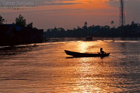 Goldly Martapura River The Beauty Of Martapura River In So Flickr