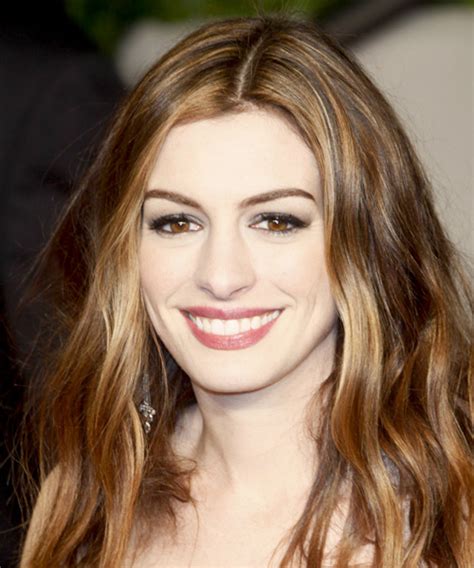 Anne Hathaway Long Wavy Chestnut Brunette Hairstyle With Blonde Highlights