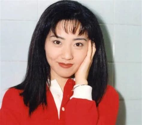 , , , , , 鈺 (钰). 45歲張玉珊與友人爬山 皮膚緊緻宛如少女 一度與向華勝談婚論嫁 ＊ 阿波羅新聞網