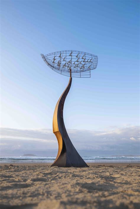 Swell 2022 Swell Sculpture Festival 2022 Currumbin Beach Swell
