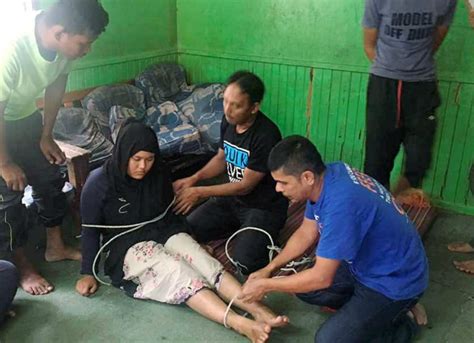 Teen Girl Attacked By Orang Minyak In Kelantan Village New Straits