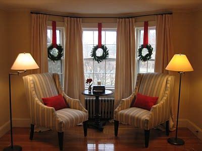 For a while, i was unsure as to how to dress up the window. Decorating Room with Bay Window | Last Minute Decorating ...