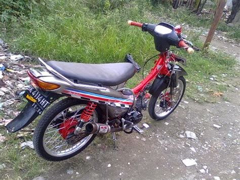 .modifikasi motor honda cb, modifikasi motor beat, modifikasi motor mio, modifikasi motor trail, modifikasi motor satria fu 150, gambar modifikasi motor, modifikasi motor vixion, modifikasi motor rx king, modifikasi motor supra x 125 related posts to modifikasi motor honda supra x lama. Kumpulan Foto Modifikasi Motor Supra Fit Lama | Modif ...