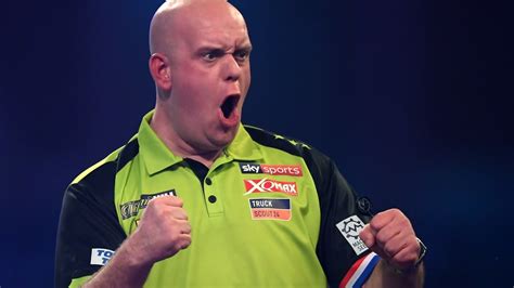 Michael van gerwen vs michael smith final world darts championship 2019. Titelverteidigung im Blick: Michael van Gerwen trifft auf Peter Wright - kicker