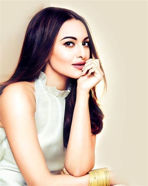 Sonakshi Sinha Will Not Play Arm Candy To Male Stars Anymore