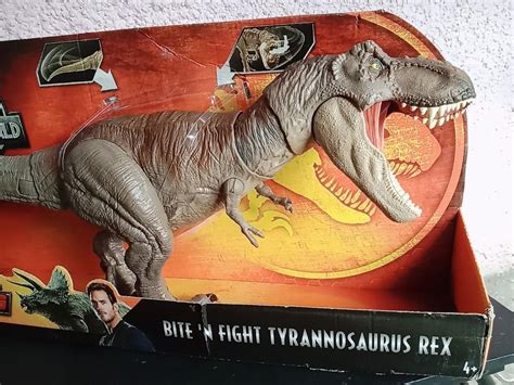 Jurassic World Dino Rivals Bite N Fight Tyrannosaurus Rex Dinosaur Hobbies And Toys Toys And Games