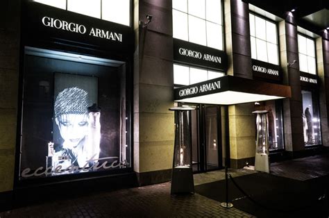 Giorgio Armani Apre A San Pietroburgo Fashion Times
