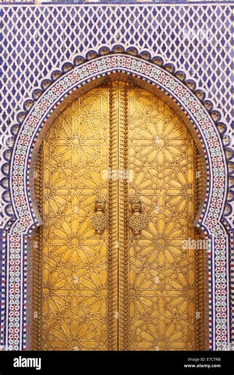 Fez Marocco Ottone Elegante Porta Di Ingresso E Le Piastrelle Del Palazzo Reale Dar El Makhzen