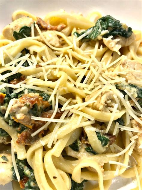 Linguine With Spinach And Sun Dried Tomato Cream Sauce