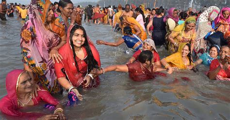 20 Lakh Devotees Take Holy Dip On Makar Sankranti At Gangasagar
