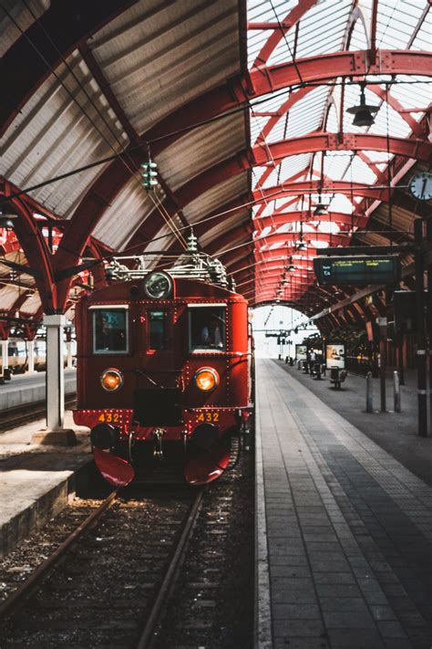 Interesting Photo of the Day: Split Train Station