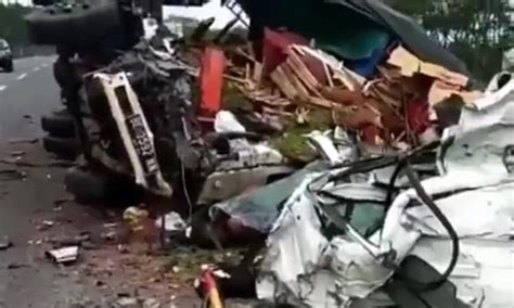 Cari lowongan kerja untuk supir untuk karir dan pekerjaan anda. Kecelakaan Maut di Tol Semarang. Supir Asal Lampung Timur ...