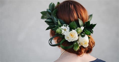 Five Stylish Ways To Wear Flowers In Your Hair Bouqs Blog