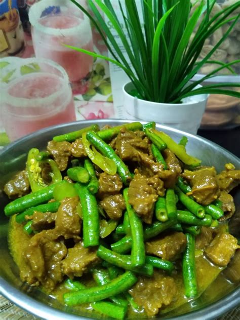 Daging kerbau adalah hidangan istimewa yang bisa memenuhi semua selera anda karena memiliki daging spesial. namakucella: DAGING KERBAU GORENG KUNYIT +KACANG PANJANG ...