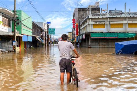 Alerte Aux Inondations Dans Le Sud De La Thaïlande