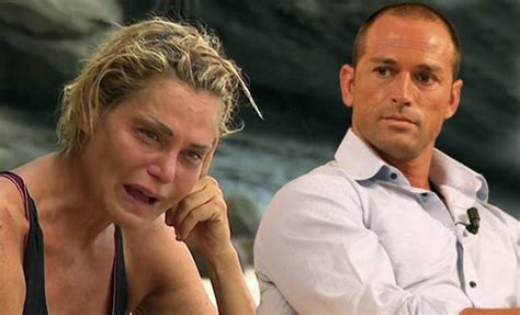 Ricordando il matrimonio con stefano bettarini, simona ventura dice Stefano Bettarini a gamba tesa su Simona Ventura: è guerra