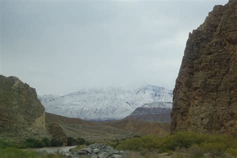 Großartige videos, die sie nirgendwo sonst finden. Grenzübergang Agarak (Armenien) - Norduz (Iran) - lieben ...