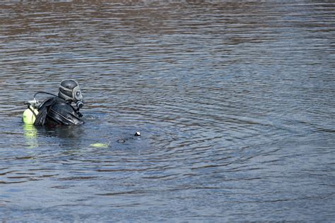Courtney Sacco Photography Day 2 State Police Search The Chestnut Hill Reservoir For Missing