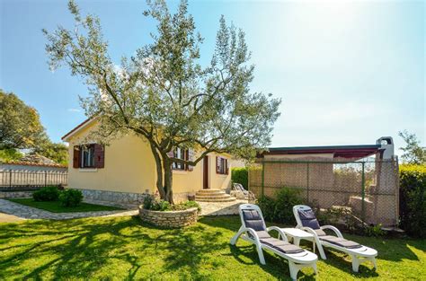 Vorteile von umfriedungen + eingezäunten gärten für hund + besitzer. Ferienhaus in Fazana, Fazana mit Hund erlaubt, Klimaanlage