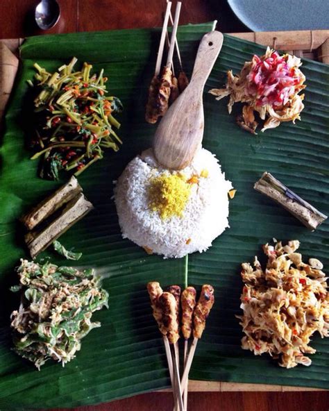 Megibung Tradisi Berbuka Puasa Umat Muslim Di Bali