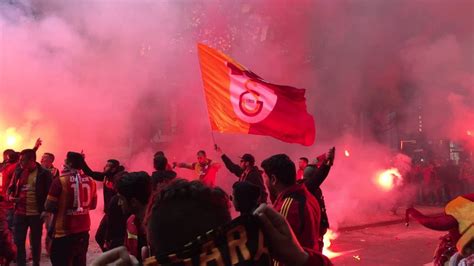 Последние твиты от galatasaray spor kulübü (@galatasaraysk). Galatasaray Mesale show - ultrAslan Avrupa - YouTube