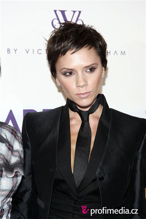 Weitere ideen zu beckham frisur david beckham frisuren david beckham. Victoria Beckham - frisur zum Ausprobieren in eFrisuren