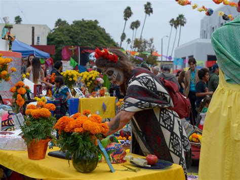 You Can Still Celebrate Día De Los Muertos During The Pandemic Laist