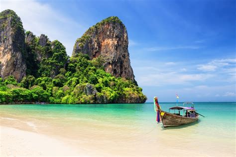 To enjoy the best beaches of thailand, head to the island of phuket, located in the southern region of thailand. Phuket, Thailand | Beaches of Phuket | Visit Thailand