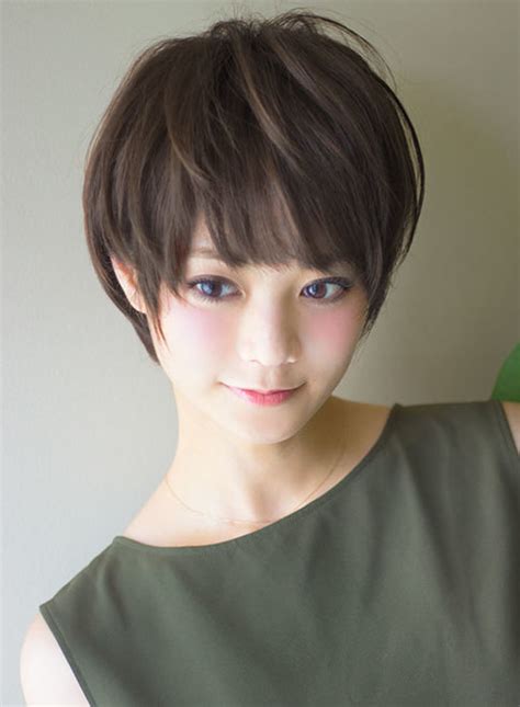 【ショートヘア】小顔カットで美人ショート Afloat Ginzaの髪型・ヘアスタイル・ヘアカタログ｜2024春夏