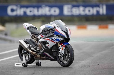 The new BMW S1000RR 2019 ridden and reviewed at Estoril ...