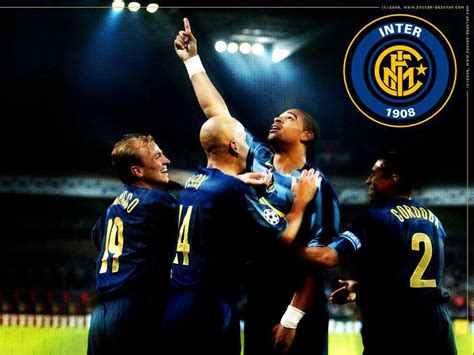 Football club internazionale milano, commonly referred to as internazionale (pronounced ˌinternattsjoˈnaːle) or simply inter, and known as inter milan outside italy. Fond d'écran Inter Milan gratuit fonds écran inter milan ...
