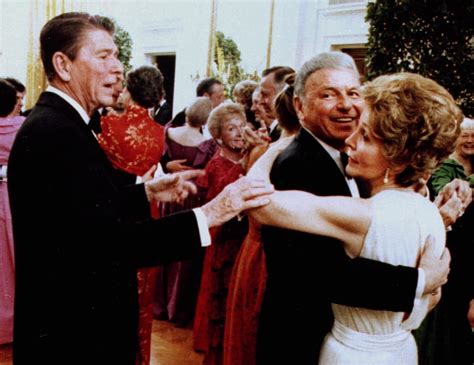 Nancy Reagan White House Glamour Mixed With A Homey Touch The Washington Post
