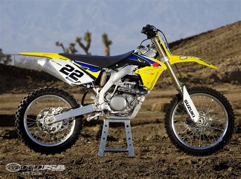 On the motorcycle you see in the photo below, we were doing lots of other stuff, so. 2005 Suzuki RMZ 450 - Moto.ZombDrive.COM
